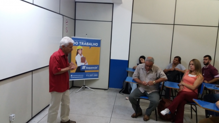 Palestra sobre A.A.