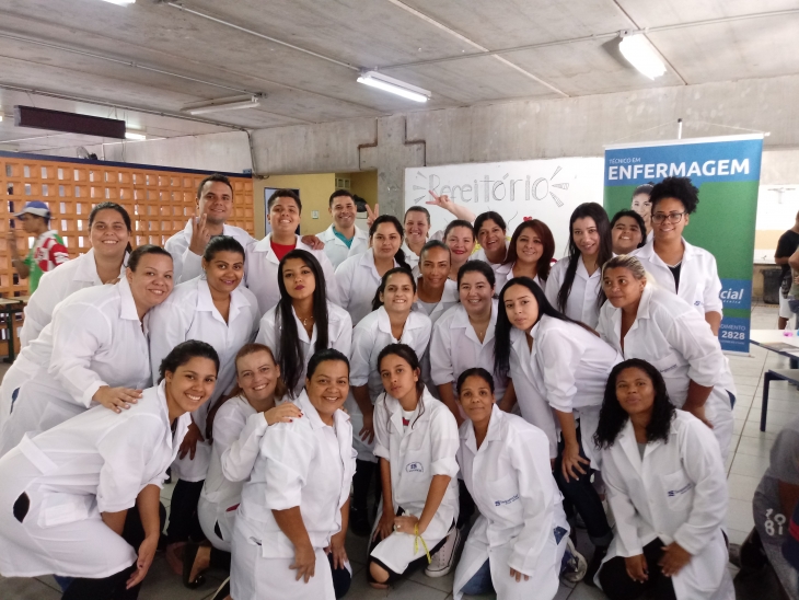 Feira de Profissões da E. E. Bernadete Aparecida Pereira Godoi