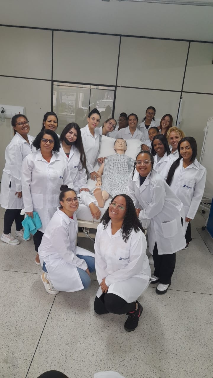 Aula prática - Turma T38.1 do curso de Auxiliar de Enfermagem
